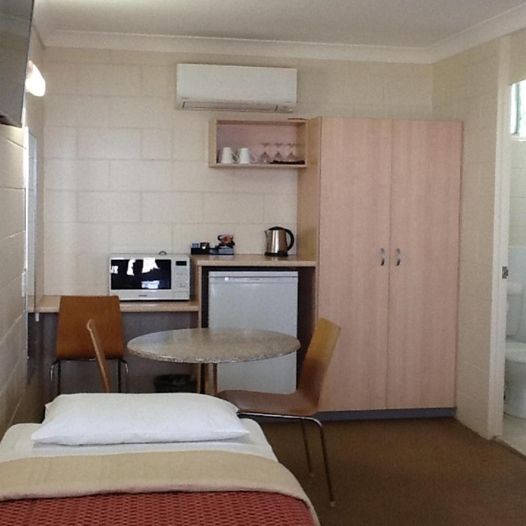 Nambour Lodge Motel Extérieur photo
